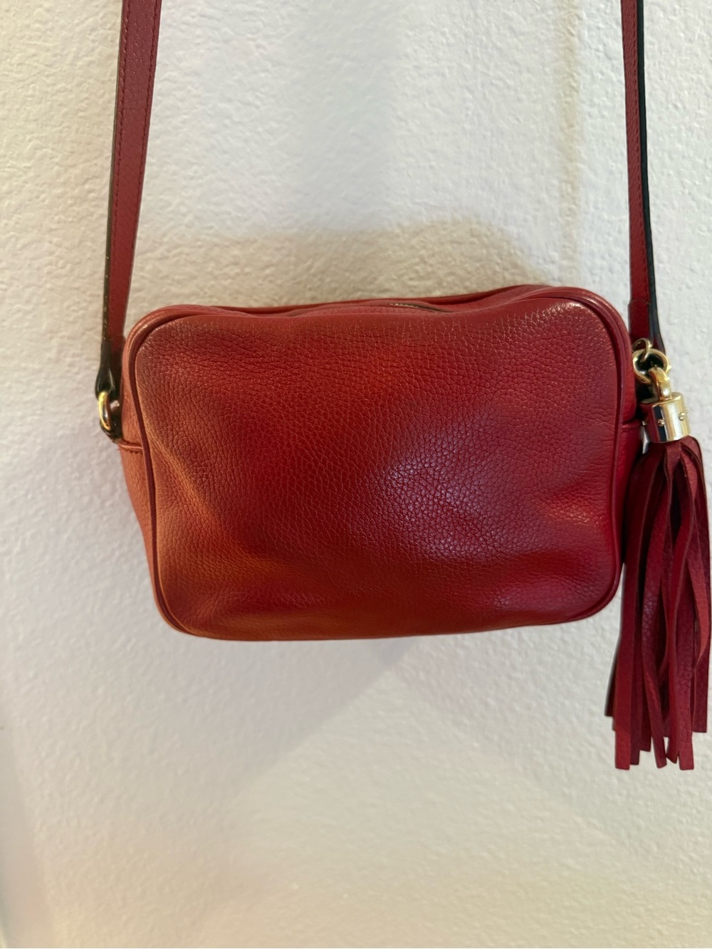 Gucci Red Pebbled Leather Crossbody with Tassel - Picture 7 of 12